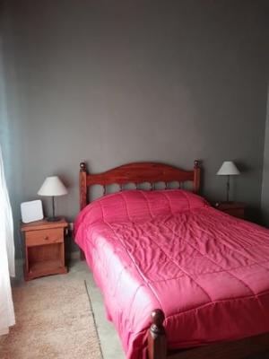 Casa en alquiler en Necochea. 3 ambientes, 1 baño y capacidad de 3 a 5 personas. 