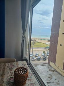 Departamento en alquiler en Necochea. 2 ambientes, 1 baño y capacidad de 2 a 4 personas. A menos de 50 m de la playa