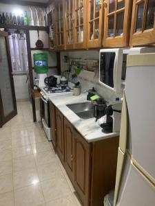 Departamento en alquiler en Necochea. 1 ambientes, 1 baño y capacidad de 2 a 3 personas. 