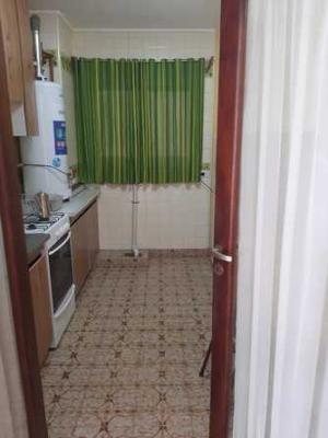 Departamento en alquiler en Necochea. 2 ambientes, 1 baño y capacidad de 2 a 4 personas. A 100 m de la playa